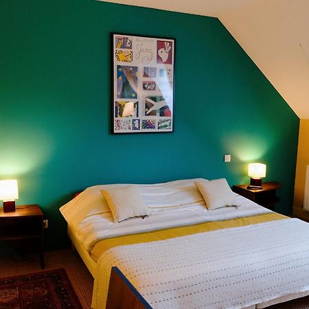 La Maison Jaune A La Janaie Parigné Exteriör bild
