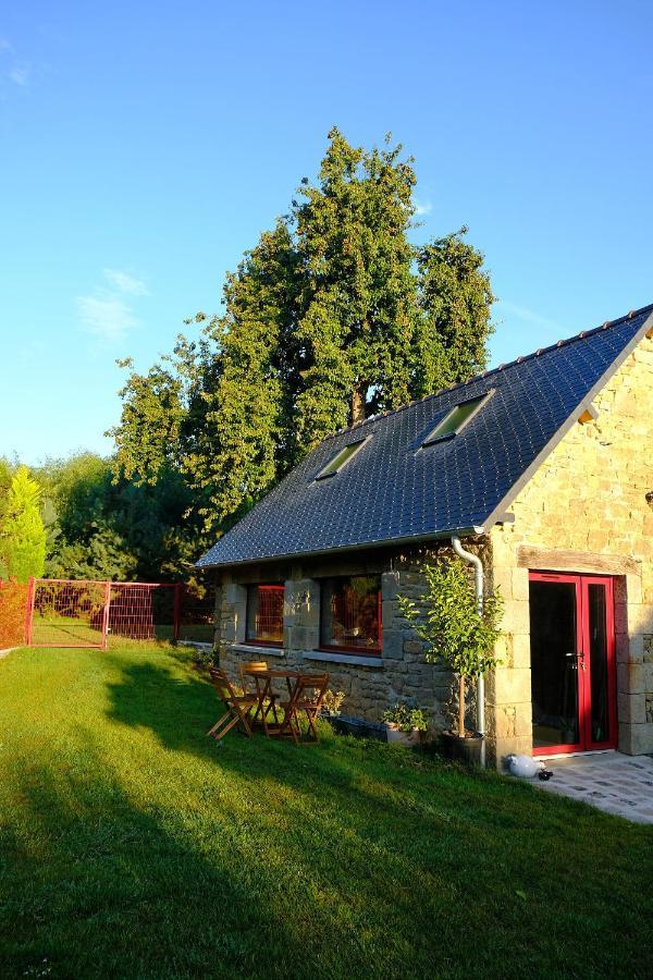 La Maison Jaune A La Janaie Parigné Exteriör bild